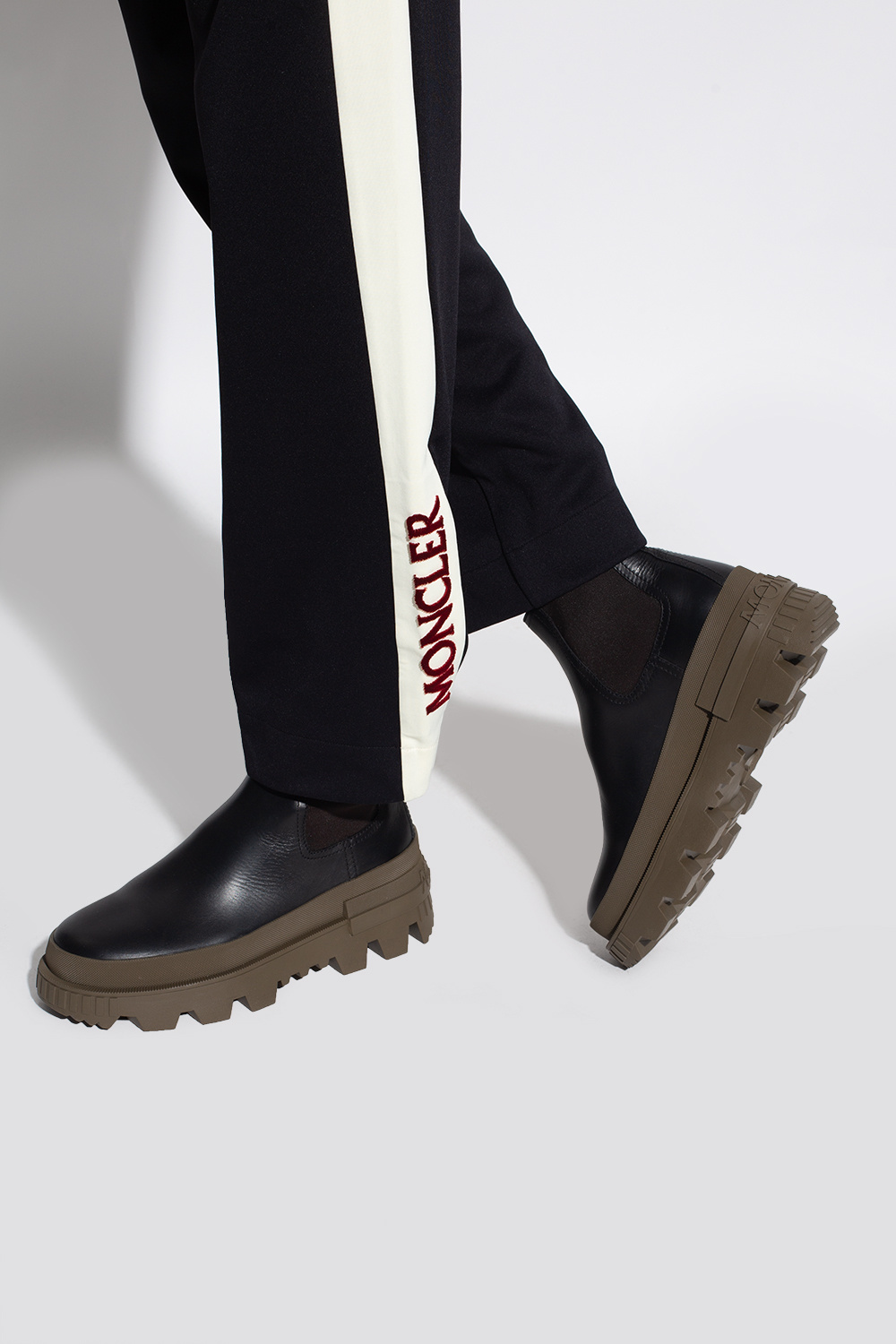 Moncler chelsea shop boots